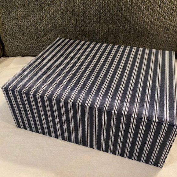 Jewelry Box - Picture 3 of 6